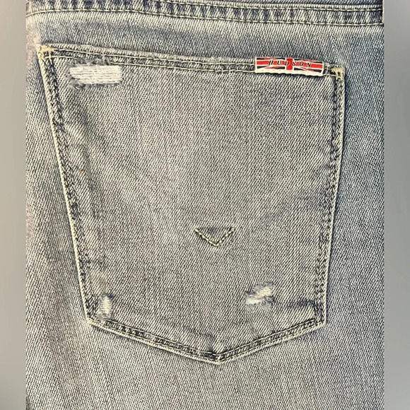HUDSON | ladies Krista straight crop jeans with rolled cuff. Size: 32. - Picture 2 of 15